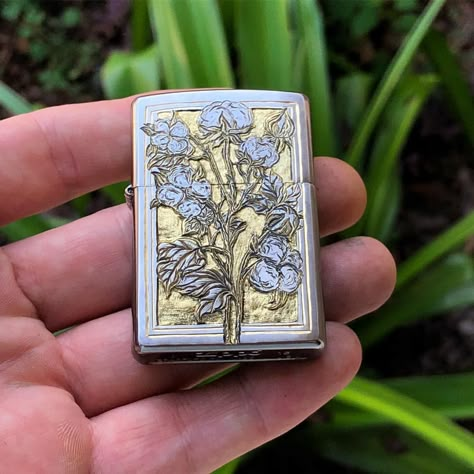 Lighters Cool, Pretty Lighters, Cool Lighter Aesthetic, Lighter Aesthetic Vintage, Aesthetic Lighter, Cute Lighters, Lighter Design, Lighter Collection, Cute Lighter Designs