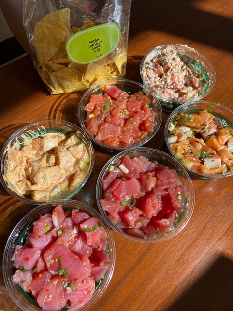 Hawaii Astethic Food, Poke Food Truck, Hawaiian Food Truck Aesthetic, Hawaii Food Truck, Hawaii Life Aesthetic Food, Hawaii Aesthetic Food, Hawian Food, Hawaii Poke Bowl, Poke Aesthetic