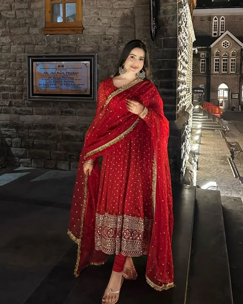 ✨️Obsessed with elegance?✨️ Discover the Anwitha Red Georgette Embroidered Anarkali Suit Set. Perfect for any grand occasion, this stunning outfit exudes charm and sophistication. Shop now at www.trinaari.in and enjoy 5% off with code FIRST05. Don't miss out! Product Name : Anwitha Red Georgette Embroidered Anarkali Suit Set To shop now visit our website www.trinaari.in #SundarNaariWithTrinaari #reelsinstagram #reels #instagram #anarkali #anarkalisuits #wedding #weddingdress #indian #indi... Ready To Wear Gown, Red Anarkali Suits, Indian Long Dress, Long Anarkali Gown, Red Anarkali, Lehenga Choli Designs, Reception Outfit, Gown Party Wear, Anarkali Dress Pattern