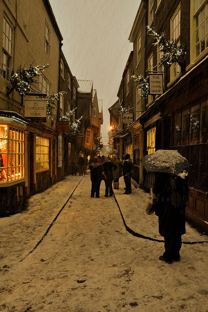 Shambles in Snow, York by Matt Cornock Shambles York, Christmas In New York Aesthetic, Medieval Street, The Shambles, Photos Snow, 2010 Christmas, York Uk, Cozy Interior Design, York England