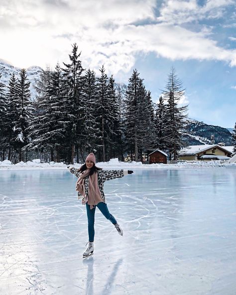 Looks Adidas, Stile Blair Waldorf, Ice Lake, Skating Aesthetic, Aesthetic Couple, Winter Inspo, Ice Rink, Beautiful Travel Destinations, Skating Outfits