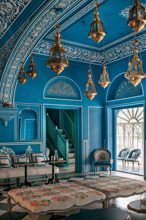 Look Inside 7 Dazzling Indian Palaces Photos | Architectural Digest Dekorasi Maroko, Indian Interiors, Blue Room, Versace Home, Indian Architecture, Palace Hotel, Home Modern, Moroccan Decor, Indian Home