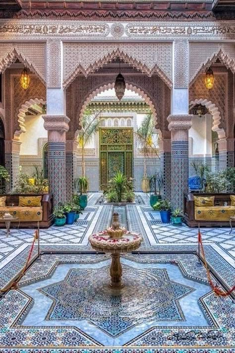 Mosaic Water, Villa Homes, Floor Planning, Interior Courtyard, Moroccan Garden, Moroccan Houses, Riad Marrakech, Design Marocain, Courtyard Ideas