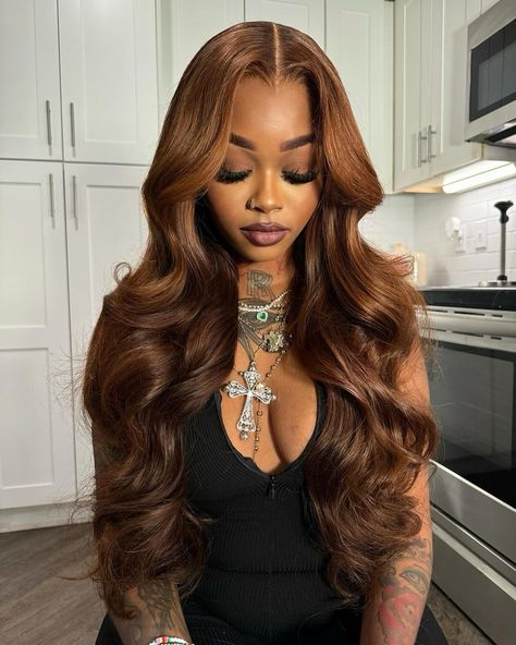 Autumn hair colours > 🍂🪵😍 Lace install by: @theejessrenee • • • #charlestonhairstylist #atlantahairstylist #atlantahair #charlottehairstylist #houstonhairstylist #miamihairstylist #chicagohairstylist #dallashairstylist #lahairstylist #newyorkhairstylist #chicagohairstylist #lacewiginstall #dailydoseofhair #frontalwiginstall #frontalwig #atlhair #clthairstylist #celebrityhairstylist #celebrityhair #fyb Highlight Brown Hair, Highlight Brown, Loose Wave Hair, Color Rubio, 13x4 Lace Front Wig, Human Virgin Hair, Colored Wigs, Brown Wig, Human Hair Lace Wigs