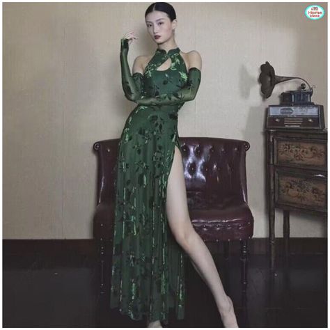 Black And Green Suit, Casual Qipao, Sangjit Dress, Qipao Black, Dress For Dance, Modern Qipao Dress, Winter Outfit Accessories, Black Cheongsam, Qipao Pattern