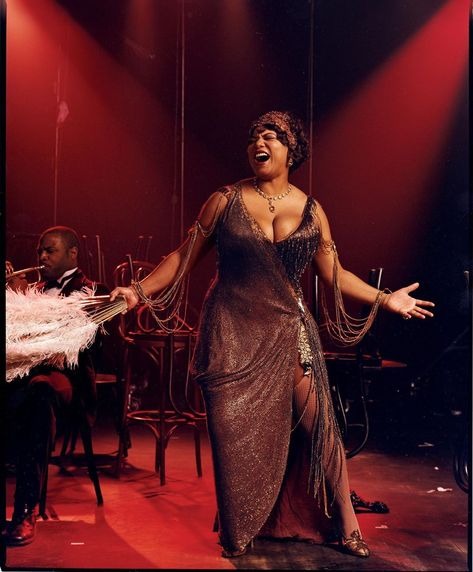 Queen Latifah, New York, NY, 2002 / Happy Birthday, Queen Latifah Queen Latifa, Chicago Costume, Chicago Movie, Chicago Musical, Colleen Atwood, The Rocky Horror Picture Show, Annie Leibovitz, Queen Latifah, Ewan Mcgregor