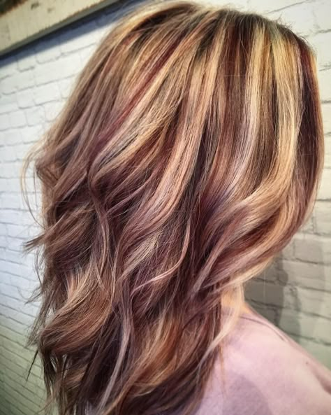 Balayage With Burgundy And Blonde, Blonde Hair With Raspberry Highlights, Blonde And Mahogany Hair, Multi Tone Hair Color Ideas, Burgundy Highlights Blonde Hair, Blonde Hair With Mahogany Lowlights, Blonde And Reddish Brown Highlights, Blonde Carmel Red Highlights, Ginger Hair With Blonde Chunky Highlights