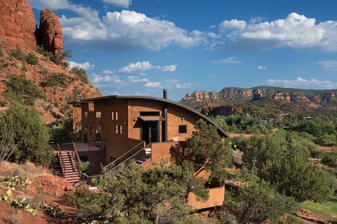 2945 Red Rock Loop Rd. Modern Home in Sedona, Arizona on Dwell Office Architecture Design, Yard Trees, Modern Outdoor Spaces, Office Architecture, Inspirational Photos, Sedona Arizona, Side Yard, Trees And Shrubs, Red Rock