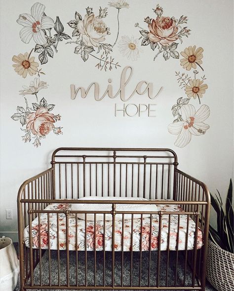 Nursery Flower Decals, Minimal Floral Nursery, Floral Wall Decals Nursery, Flower Baby Girl Nursery, Flower Accent Wall Nursery, Girl Nursery Wildflower Theme, Neutral Wildflower Nursery, Vintage Floral Nursery Ideas, Nursery Wildflower Theme