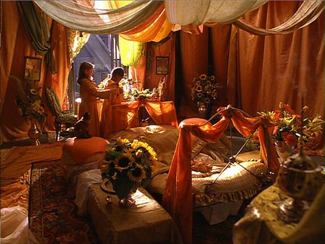 The Little Princess, Indian Saree room. Talk about Christmas morning feeling! A Little Princess 1995, Movie Bedroom, Indian Room, Orange Curtains, Orange Rooms, Indian Bedroom, A Little Princess, Princess Bedroom, Princess Movies