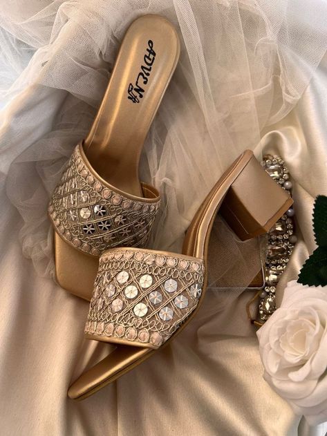 Bridal Sandals Heels, Wedding Sandals For Bride, Sneakers Wedding, Bridal Wedges, Elegant Shoes Heels, Bride Sandals, Indian Wedding Shoes, Bride Heels, Wedding Shoes For Bride