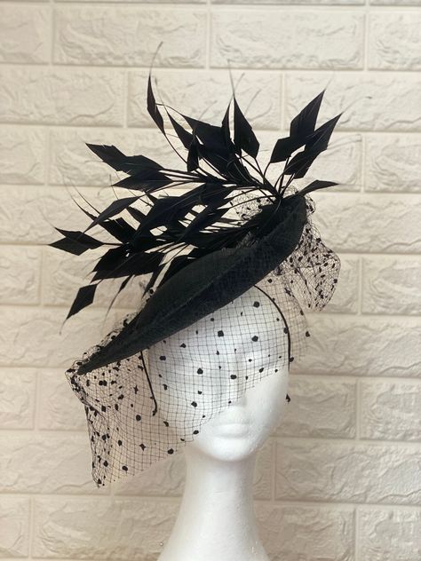 Black Veil Hat, Hong Kong Instagram, Lace Fascinator, Veil Weights, Feathered Hat, Veil Hat, Hat Veil, Hat With Feather, Veiled Hats