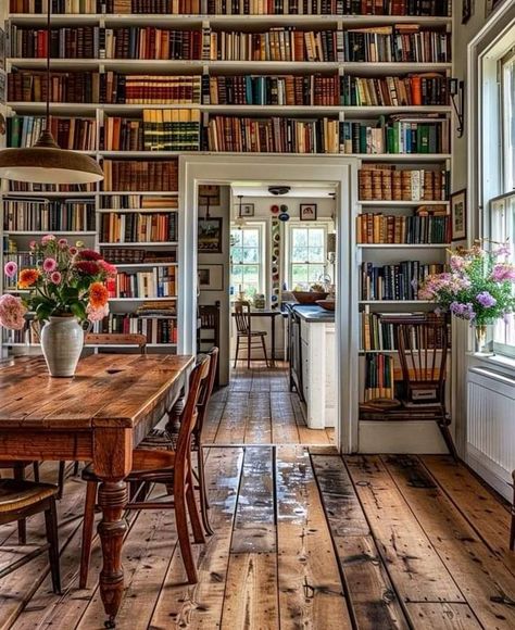 English Cottage Library, Lots Of Books, Home Library Rooms, Home Library Design, Home Libraries, French Chic, Dream House Interior, House Goals, Home Library