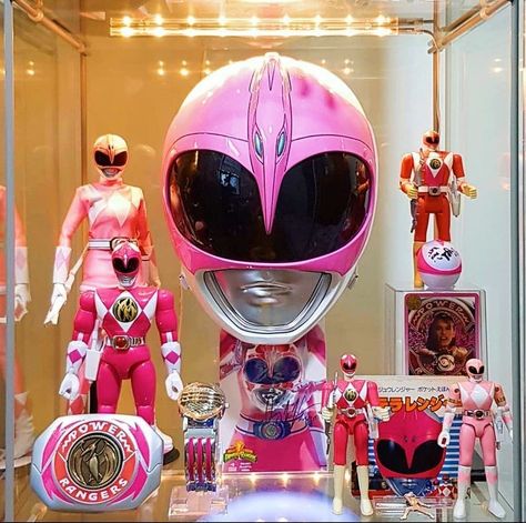 Glam Room Office, Kimberly Power Rangers, Power Rangers Dino Charge Birthday, Power Rangers Kimberly, Power Rangers Outfits, Power Rangers Mask, Cars Cartoon Disney, Ranger Outfit, Power Rangers 1