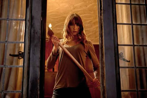 You’re Next (2011) Sharni Vinson, Jane Levy, You're Next, Slasher Film, Slasher Movies, Best Horror Movies, Indie Horror, Best Horrors, Comic Movies