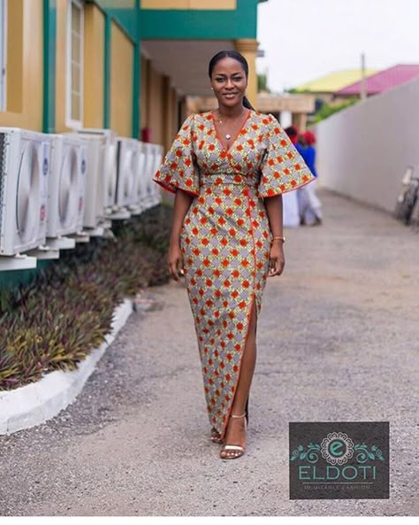 So lovely! ~African fashion, Ankara, kitenge, African women dresses, African prints, African men's fashion, Nigerian style, Ghanaian fashion ~DKK Latest African Styles, Mode Prints, African Dresses Modern, Afrikaanse Mode, Gaun Fashion, Ankara Dresses, African Styles, African Inspired Fashion, African Clothes