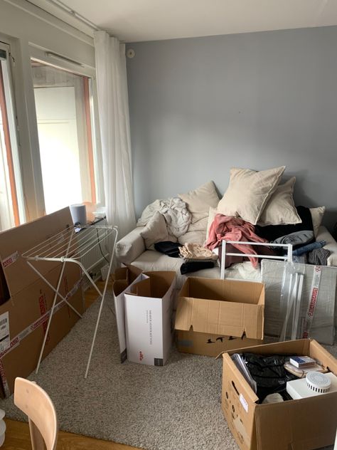 Moving House Aesthetic, Moving Out For The First Time, New Home Aesthetic, Moving Aesthetic, Casa Aesthetic, Moving Photos, Prays The Lord, Micro Apartment, Vision Board Pictures