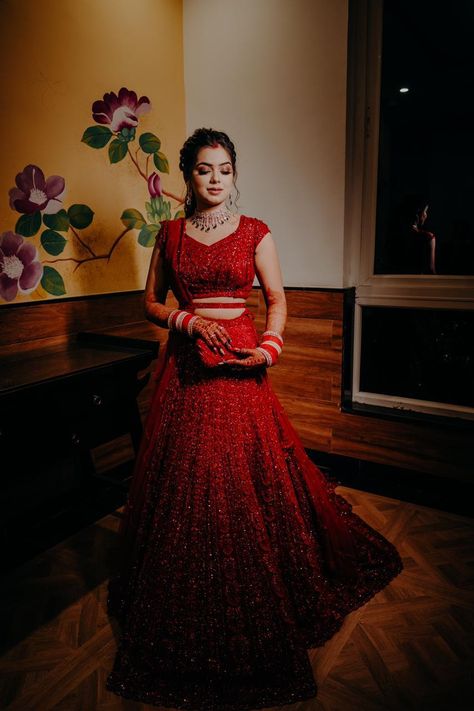 This Bride Wore The Monochrome Red Lehenga Better Than Priyanka Chopra! - Wedbook Bridal High Ponytail, Red Net Lehenga, Lehenga Bride, Designer Bridal Lehenga Choli, High Ponytail Hairstyles, Reception Lehenga, Lehenga Red, Indian Bride Outfits, Bridal Lehenga Collection