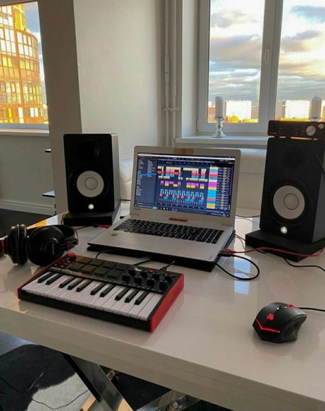 Music Production Setup, Music Production Room, Music Production Aesthetic, Studio Instruments, Bedroom Music Studio, Music Studio Aesthetic, Music Setup, Music Production Equipment, Home Recording Studio Setup