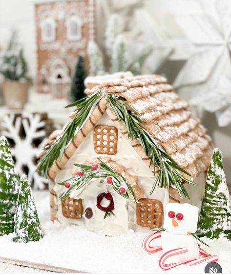 Homemade Gingerbread House, Gingerbread House Ideas, Gingerbread House Recipe, Gingerbread House Parties, Gingerbread House Designs, Gingerbread Christmas Tree, Gingerbread Party, The Best Dessert, Gingerbread House Decorations