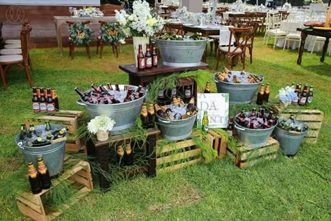 Wagon Drink Station, Wheelbarrow Drinks Wedding, Country Wedding Bar Ideas, Self Serve Beer And Wine Station, Booze Bath Wedding, Outdoor Wedding Drink Storage, Watering Hole Drink Station Western, Outdoor Wedding Drink Station, Beer Station Wedding