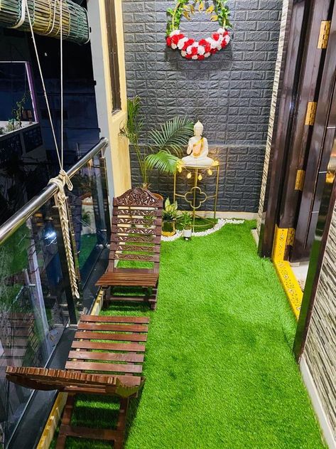 Small Balcony Garden, Balcony Grill Design, Terrace Garden Design, Terrace Decor, نباتات منزلية, Small Balcony Design, Balcony Plants, Balcony Furniture, Small Balcony Decor