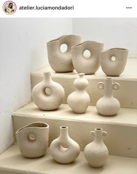 Combined Forms Ceramics, Funky Ceramic Vases, Vessel Ceramic Ideas, Asymmetrical Pottery, Poterry Clay Ideas, Abstract Pottery, Coil Pot, Slab Ceramics, Pottery Workshop