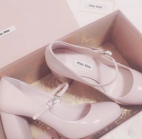 Angelic Angel, Dr Shoes, Cute Shoes Heels, Coping Mechanism, Miu Miu Shoes, Miss America, Fancy Shoes, Pink Girly Things, Girly Shoes