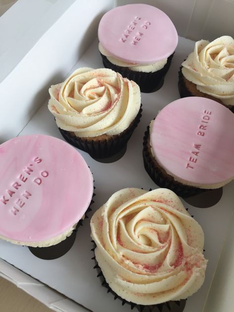 Hen Do Cupcakes, Bridesmaid Cupcakes, Hen Cupcakes, Bridesmaid Weekend, Cupcakes Business, Ciara Wedding, Hen Party Cupcakes, Hen Party Cakes, Studio Photo Shoot