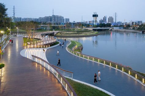 Lake Landscape Architecture, Lake Landscape Design, Retention Pond, Lakeside Park, Park River, Urban Landscape Design, Pond Landscaping, Riverside Park, Landscape Construction