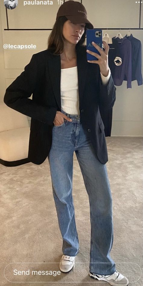 Black T Shirt Outfit, Outfit Wide Leg, Classy Old Money, Jeans Aesthetic, Old Money Outfit, Money Outfit, Comfy Jeans, Cold Outfits, Blazer Outfit