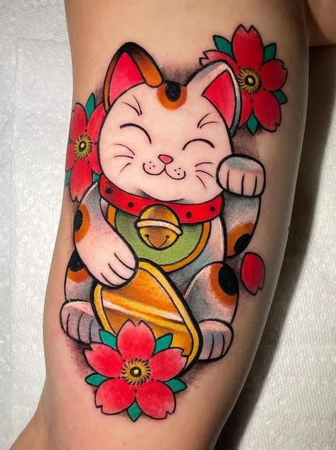 Maneki Neko Tattoos: Origins, Meanings & Tattoo Ideas Japanese Lucky Cat Tattoo, Maneki Neko Tattoo, Tattoo Gato, Lucky Cat Tattoo, Kitty Tattoos, Charm Tattoo, See Tattoo, Cute Cat Tattoo, Hello Kitty Tattoos