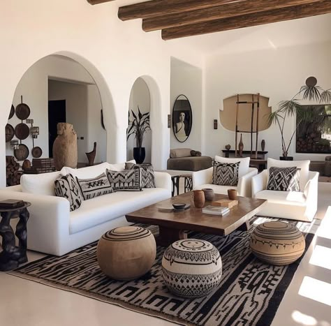 African Decor Living Room, African Living Rooms, Modern African Decor, Afrocentric Decor, African Interior Design, African House, African Inspired Decor, African Interior, African Home Decor