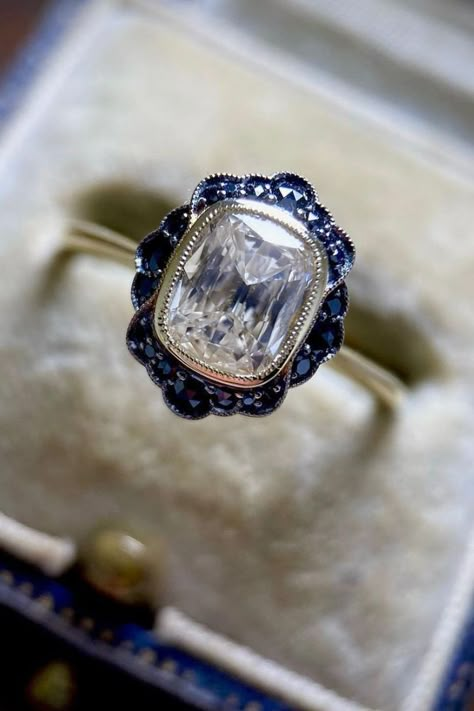 Best Vintage Engagement Rings For Romantic Look ★ #engagementring #proposal Unique Engagement Rings Vintage Antiques Edwardian Era, Vintage Sapphire Ring Unique, Vintage Estate Engagement Rings, Safire Wedding Rings, Vintage Sapphire Engagement Ring 1920s Art Deco Diamond, Art Deco Engagement Ring Sapphire, Aquamarine And Diamond Engagement Ring, Unique 3 Stone Engagement Rings, Unique Classic Engagement Rings