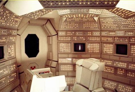 Spaceship Aesthetic, Scifi Interior, Album Concept, Alien 1979, Spaceship Interior, Alien Ship, Alien Aesthetic, Alien Spaceship, Sci Fi Environment