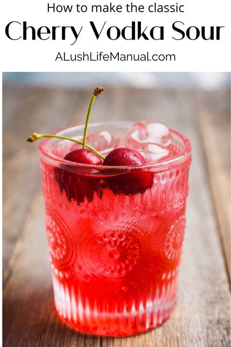 Easy Vodka Cocktail Recipes, Cherry Liquor Recipes, Cherry Vodka Cocktails, Cherry Alcoholic Drinks, Vodka And Grenadine Drinks, Vodka Sour Drinks, Red Vodka Drinks, Cherry Drinks Alcoholic, Cherry Mixed Drinks Alcohol