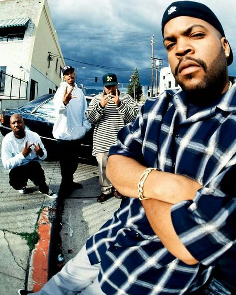 Westside Connection Westside Connection, Gangsta Rapper, Cultura Hip Hop, Rap Us, Hip Hop 90s, Hip Hop Classics, Hip Hop Artwork, Photo Star, 90s Rap