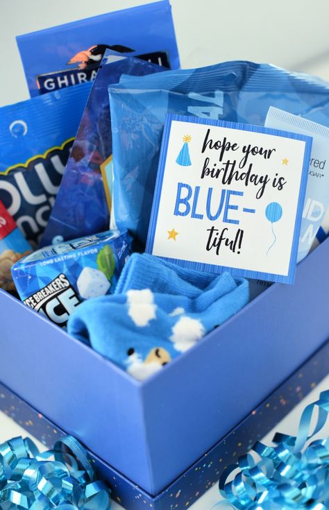 Blue Themed Birthday Gift Baskets, Blue Themed Gift Box Ideas, Blue Gift Ideas For Him, Blue Themed Birthday Gift, All Blue Gift Basket, Colored Themed Gift Baskets, Blue Birthday Box Gift, Blue Birthday Basket, Blue Gift Basket Ideas