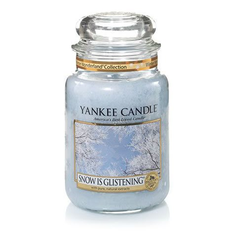 Yanky Candles, Yankee Candle Scents, Candle Obsession, Best Smelling Candles, House Smell Good, Holiday Fragrance, Love Candles, Yankee Candles, Fragrant Candles