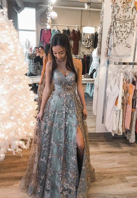 d961e9f236177d65d21100592edb0769desc34877537ri Formal Dresses Graduation, Prom Dresses Long Lace, Winter Formal Dresses, Prom Dress Ideas, Sweetheart Prom Dress, Lace Prom Dress, Pretty Prom Dresses, فستان سهرة, Grad Dresses