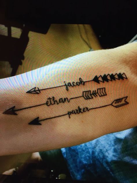 15 Arrow Tattoos That Are A Bullseye Arrow Tattoos For Women, Tattoo Arrow, Kid Name Tattoo, Boys Names, Mommy Tattoos, Sibling Tattoos, Arrow Tattoo, Arrow Tattoos, Tattoo Me