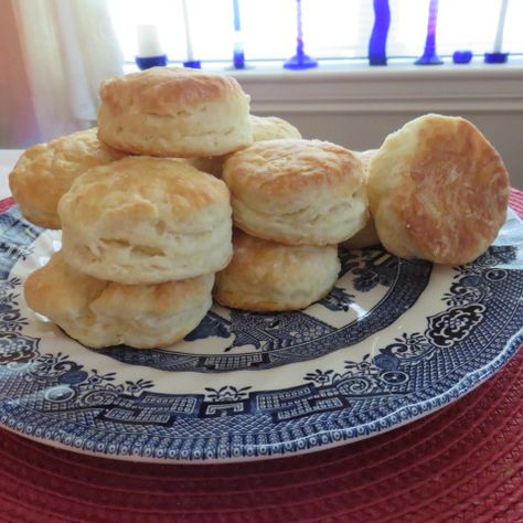 Baking Soda Biscuits Recipes, Best Tea Biscuits Ever, Homemade Tea Biscuits, Biscuit Recipe With All Purpose Flour, Amish Biscuits Recipe, Biscuits Homemade No Buttermilk, Baking Soda Biscuits Easy, Pioneer Woman Biscuits, Tea Buiscits