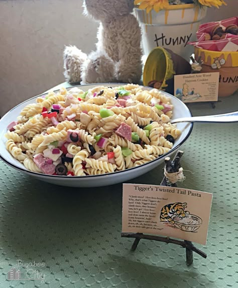 Winnie the Pooh Party Food Ideas Pooh Party Food, Winnie The Pooh Party Food, Pooh Baby Shower Ideas, Baby Shower Winnie The Pooh, Pooh Birthday Party, Kate Baby, Baby Joey, Winnie The Pooh Party, Winnie The Pooh Themes