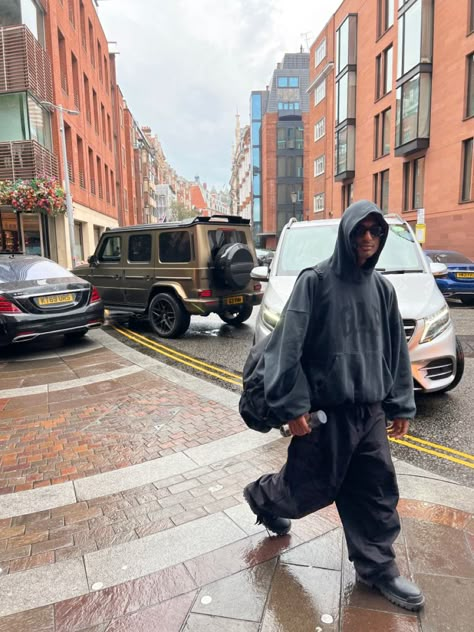 Yeezy Dove Hoodie Outfit, Yeezy X Gap X Balenciaga, Yeezy Dove Hoodie, Yeezy Gap Balenciaga Hoodie, Yeezy Hoodie Outfit, Yeezy Gap Hoodie Outfit, Balenciaga Aesthetic Outfit, Men Outfit Inspo Aesthetic, Gap Balenciaga Hoodie