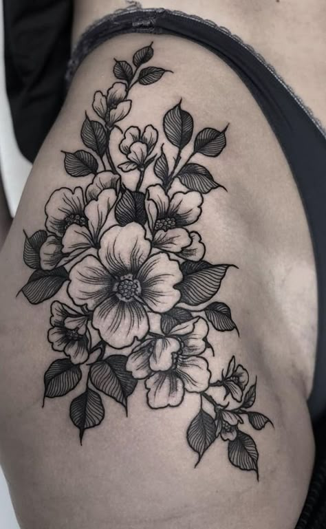 Floral Hip Tattoo, Flower Hip Tattoos, Side Hip Tattoos, Hip Tattoo Designs, Side Thigh Tattoos, Floral Thigh Tattoos, Hip Thigh Tattoos, Hip Tattoos Women, Stylist Tattoos