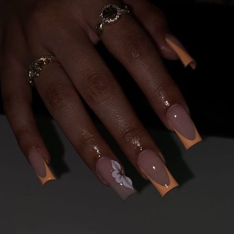 Cute Valentine’s Day Nails With Initial, Back To School Nail Inspo Square, Acrylic Nails Inspo Baddie, Cute Back To School Nails Acrylic, Unique Acrylic Nails 2024, Nail Inspiration Summer 2024 Square, Peach French Tip Nails, Cute Square Acrylic Nails, Nail Inspo Basic