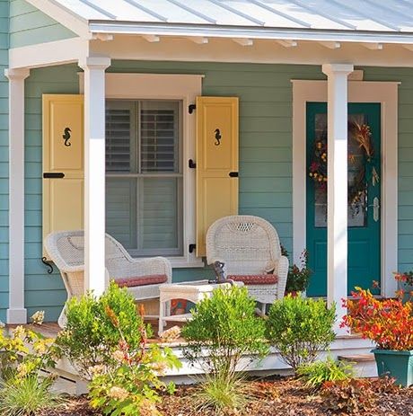 Decorative Coastal Window Shutters for Curb Appeal - Coastal Decor Ideas Interior Design DIY Shopping Cottage Exterior Colors, House Paint Color Combination, Beach House Exterior, Cottage Exterior, Tropical Home Decor, Cottage Style Homes, Exterior Paint Colors For House, Beach Cottage Decor, Beach Cottage Style