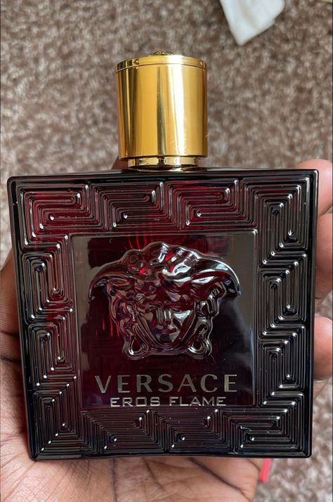 Cologne Collection, Dior Fragrance, Versace Perfume, Bread Packaging, Best Perfume For Men, Men Cologne, Best Fragrance For Men, Back Tattoos For Guys, Cologne For Men