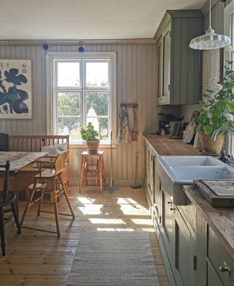 my scandinavian home: A Dated House Transformed Into an Idyllic Swedish Country Home Swedish Kitchen Country, Swedish Houses Interior, Swedish House Decor, Swedish Country House Interior Design, Swedish Beach House, Traditional Swedish House, Scandinavian Country House, Swedish Farmhouse Interior, Nordic Country Home