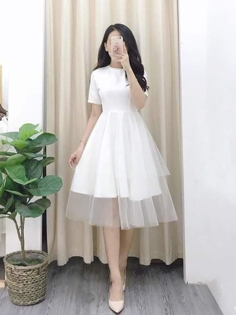 Normal Dress Simple, Korean Frocks, White Dresses For Teens, White Frock, Korean Skirt, Elegant Casual Dress, Simple Frocks, Cute Dresses For Party, Aesthetic Korean